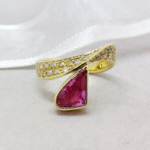 K18YG ピンクサファイア リング